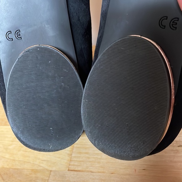 Vionic Hannah suede flats size 9.5 - Picture 11 of 12